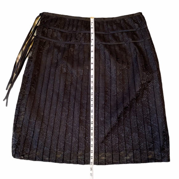 Lace Ribbon Rose Goth Halloween Black Skirt 14 - Picture 5 of 5